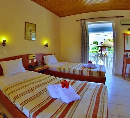 Tom & John Center Lejlighedshotel 3*