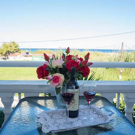 Tom & John Center Aparthotel