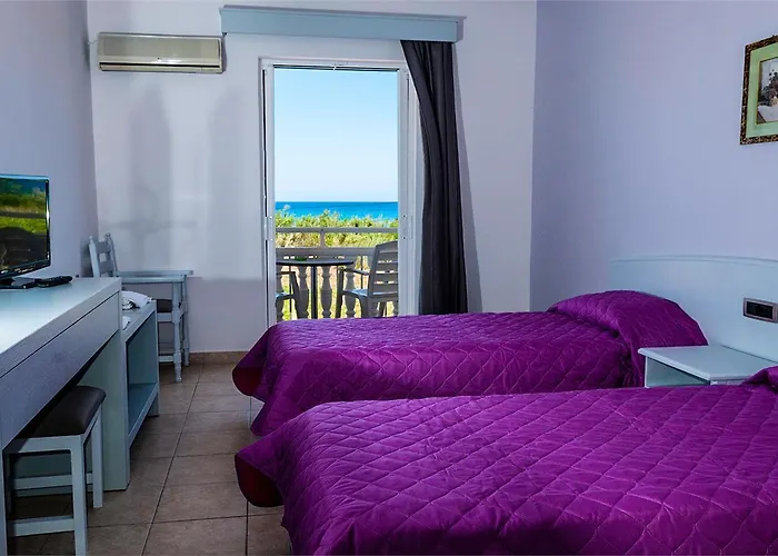 Tom & John Center 3* Tsilivi (Zakynthos)