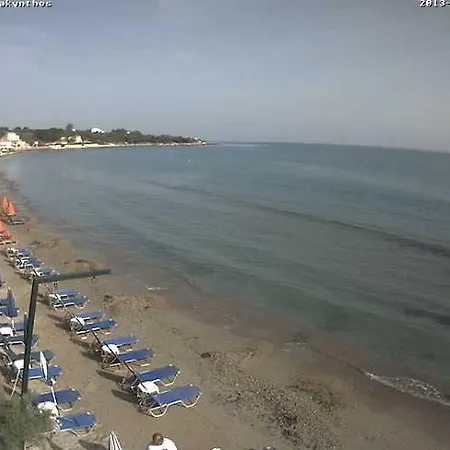 Tom & John Center מלון דירות טסיליבי