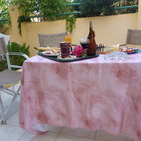 Tom & John Center 3*