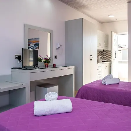 Tom & John Center Apart Otel Tsilivi (Zakynthos)