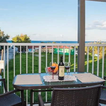 Tom & John Center Apart Otel 3*