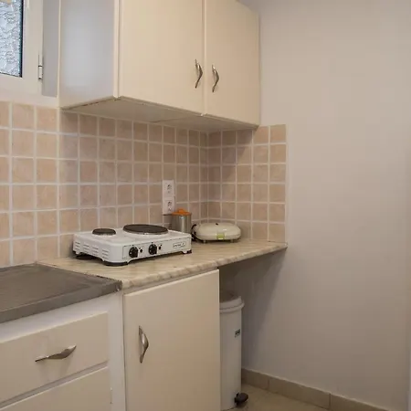 Tom & John Center מלון דירות